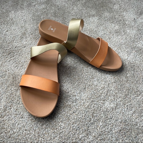 Target Summer Sandals slides with straps - Picture 1 of 5